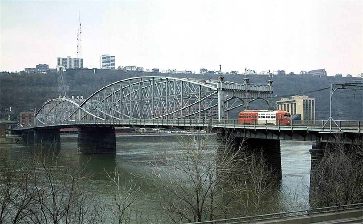 Smithfield Street Bridge - 1984.