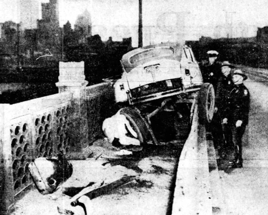 Wreck on Liberty Bridge - May 16, 1952.