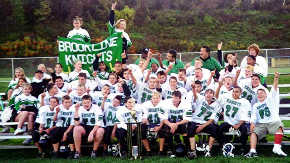 2000 Midget Champions celebrate after 48-46 victory!