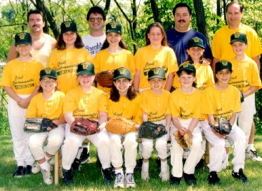 Picture of 1998 CEC Little League Team