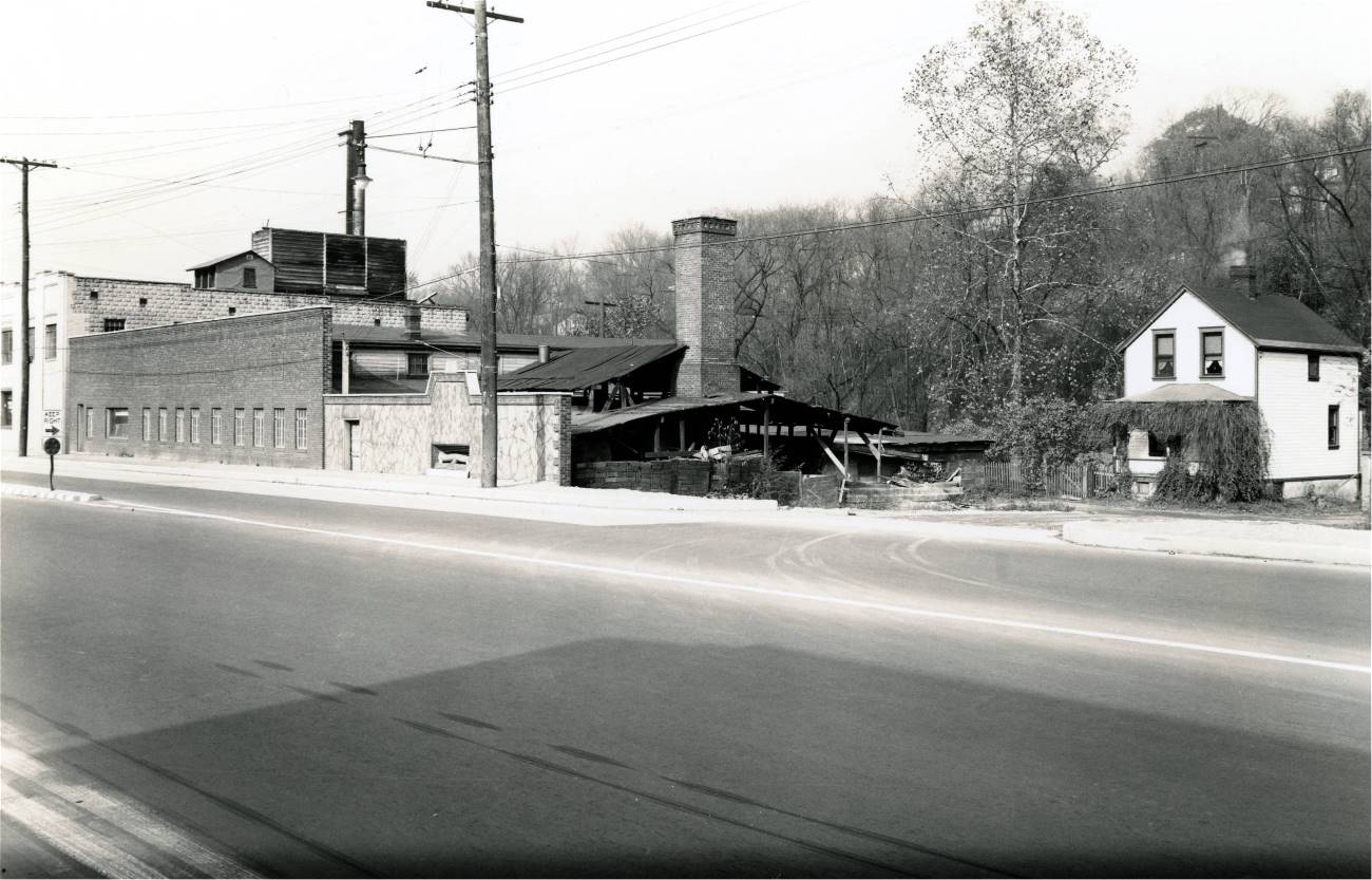 Page's Dairy - Saw Mill Run Boulevard - October 29, 1941.
