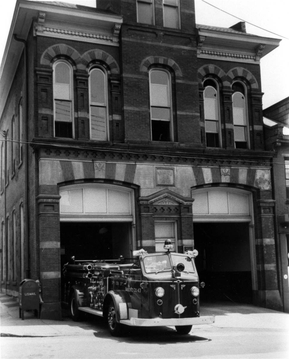 1957 - PBF Engine House #43