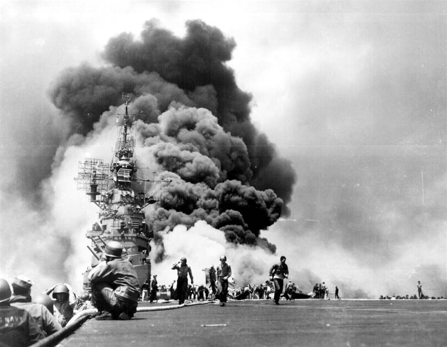 USS Bunker Hill (CV-17)