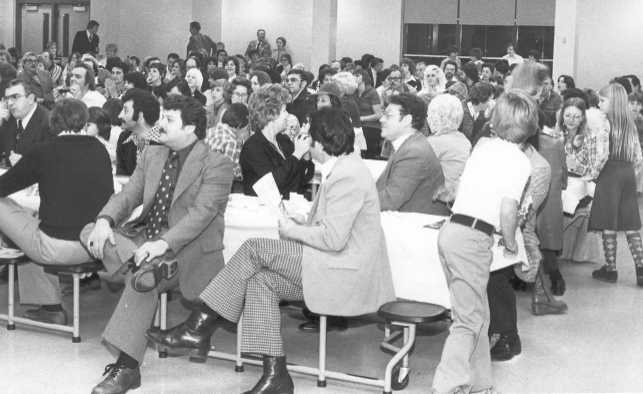 Parents gather to celebrate the 1978
season and congratulate the
reigning Mitey-Mite Champions!