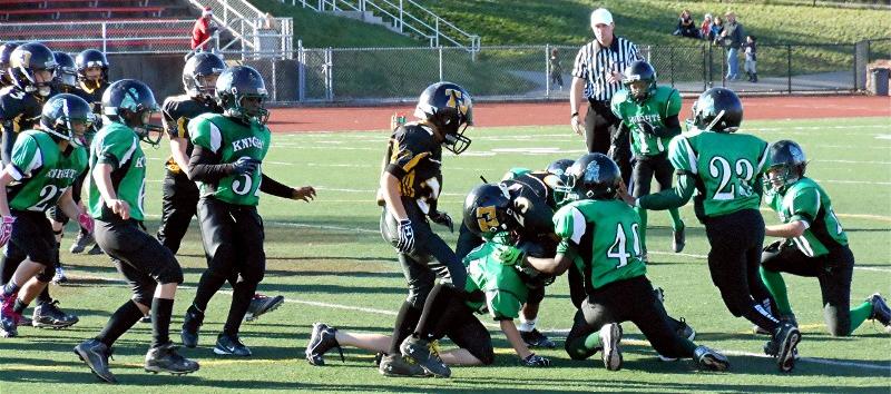 Brookline's defense put in another
fine performance against the Jaguars.